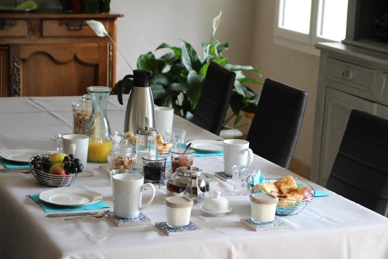 Metairie Du Villiers Bed and Breakfast Saint-Branchs Εξωτερικό φωτογραφία