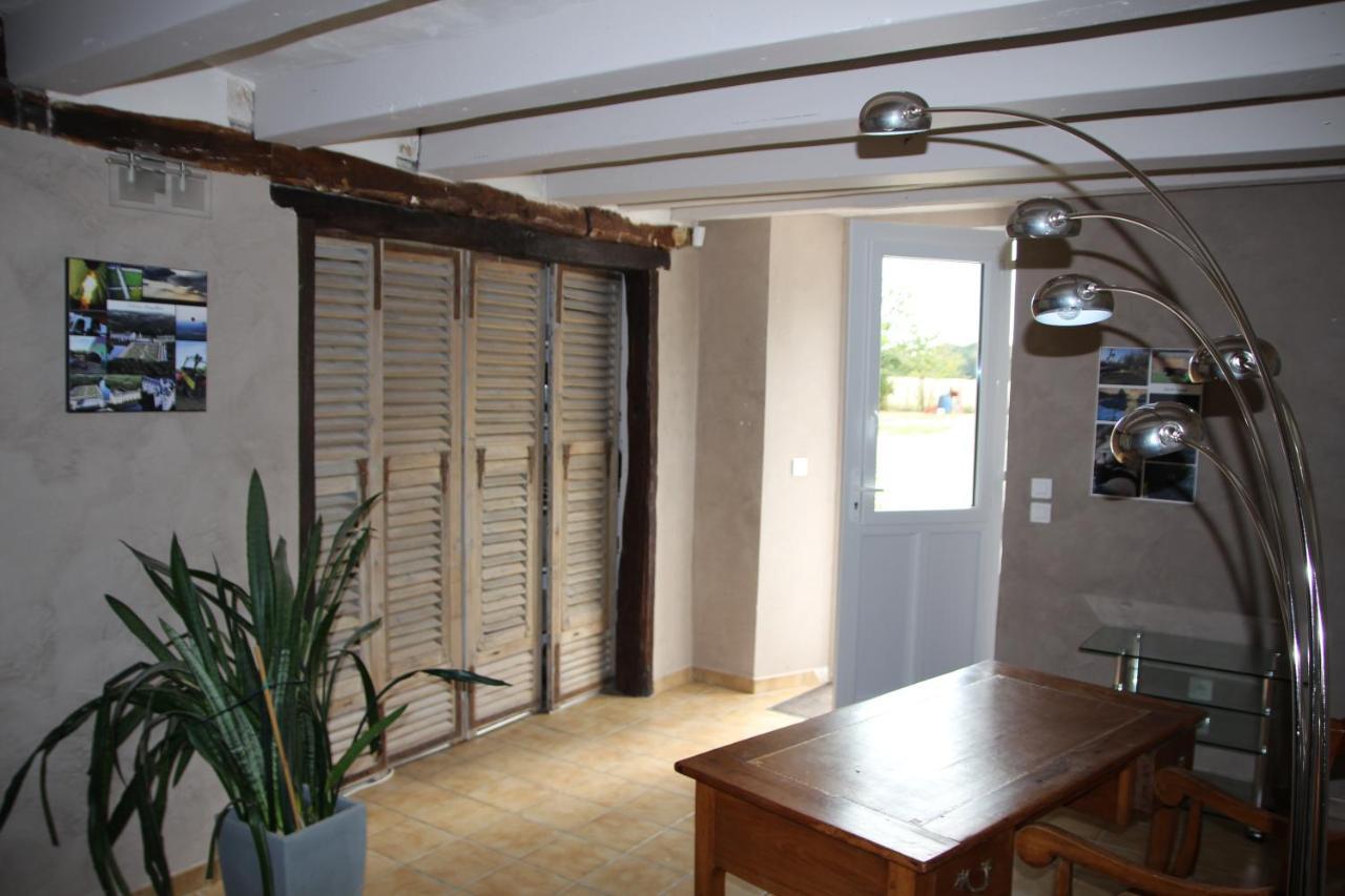 Metairie Du Villiers Bed and Breakfast Saint-Branchs Εξωτερικό φωτογραφία